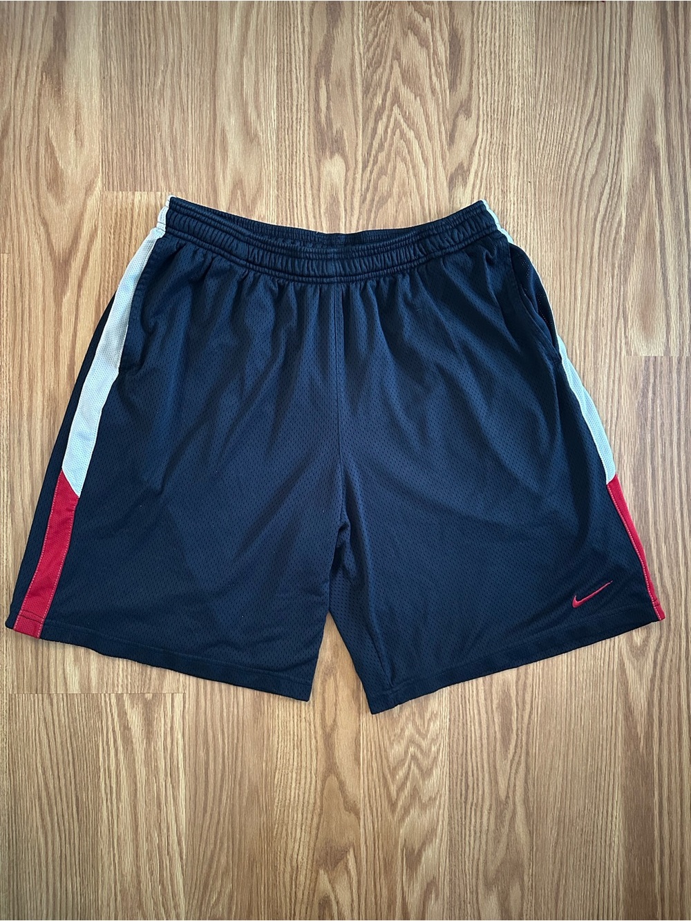 Early 2010s Baggy Nike Dri-FIT Basketball Shorts Navy Blue Red size XL